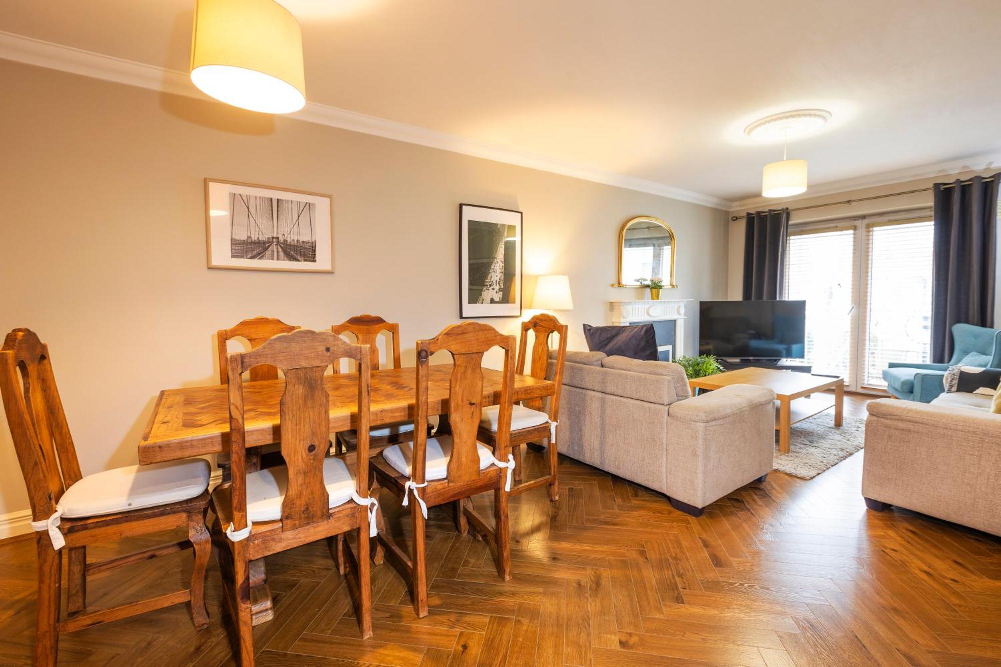 Apartment The Picasso - Trendy 2 Bd Ap- 4 - Super Fast Wifi *